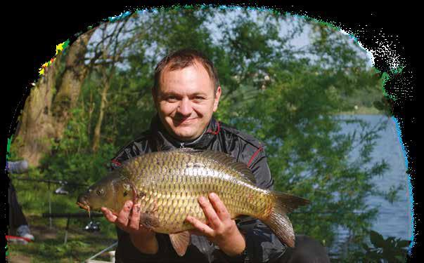 Zanęty SERIA SPECJAL 2,5kg C-540 PŁOĆ OCHOTKA 2500g (czarna) C-541 PŁOĆ OCHOTKA 2500g (czerwona) C-542 PŁOĆ KONOPIE 2500g C-543 PŁOĆ WANILIA 2500g C-546 LESZCZ WANILIA 2500g C-547 LESZCZ PIERNIK