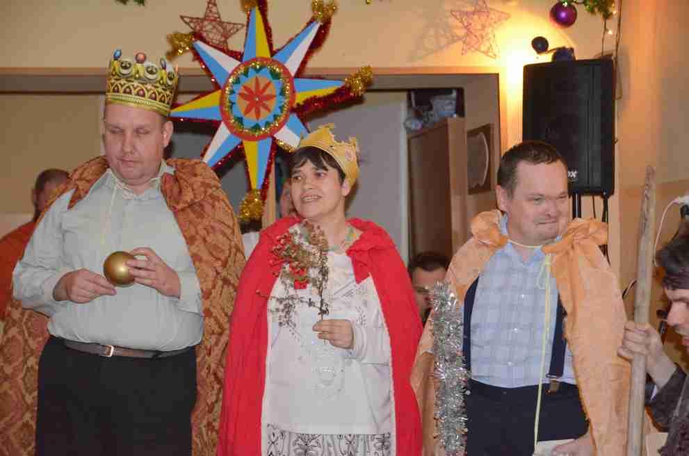 poczęstunek, a kto
