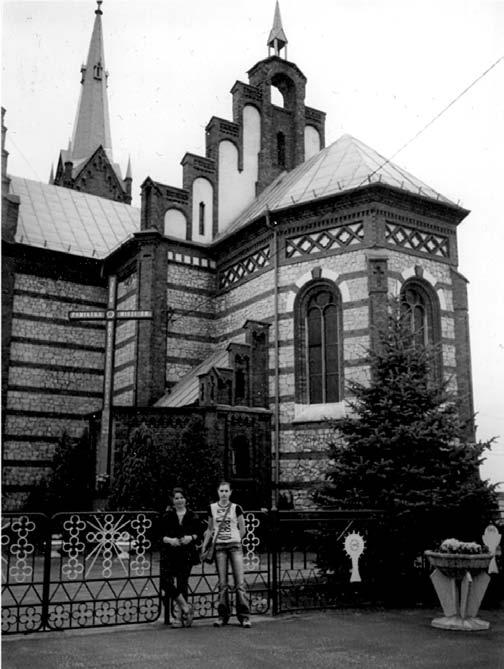 Z teki krajoznawcy Kościół parafi alny w Staniszczach Wielkich Kościół staniszczański jest jednym z najstarszych kościołów murowanych na Śląsku.