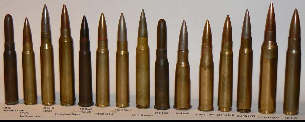 od lewej: 1. 6x60 USN (.236 Lee Navy) 2. 6.5x50SR Arisaka 3. 6.5x52 Carcano 4. 6.5x55 M92 5. 6.5x55 M42 sniper 6..276 Pedersen (7x51) 7. 7.35x51 Carcano 8. 7.5x54 M1929C 9. 7.5x55 GP11 10. 7.62x51 NATO 11.