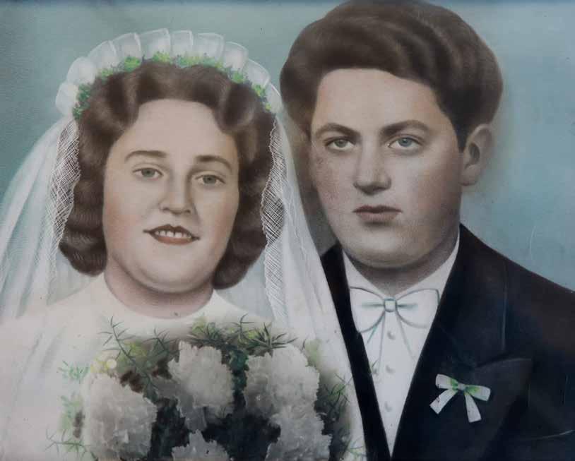 U ŒW. BART OMIEJA W MIERZESZYNIE - nr 30 (270) 8 6 października 2017 Nowożeńcy - Teresa i Józef Bąk z Błotni, 6 października 1957 roku STRONA INTERNETOWA NASZEJ PARAFII: www.parafia.i3k.