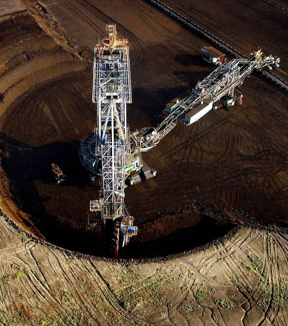 Strategia Surowcowa Polski działania państwowej służby geologicznej PIG-PIB Andrzej