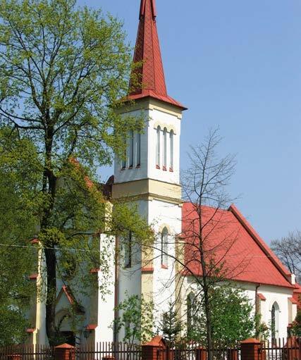 Włśnie podróżowłeś wzdłuż ogrodzeni Zespołu Płcowo-Prkowego w Osuchowie, obecnie zrządznego przez Zkłd Ubezpieczeń Społecznych. Niestety, wejście n jego teren, nie jest możliwe.
