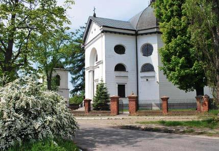 N 18,3 km przetnij skrzyżownie z ulicą Prcel i po pokonniu 800 m odbij w prwo w ulicę Szeroką. N skrzyżowniu z ulicą Szyszkową skręć w prwo w ulicę Olszową, któr przechodzi w ulicę Lilii nd Ruczjem.