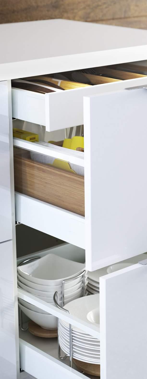 02 Nowa kuchnia dopasowana do twojego stylu życia Ta broszura to wygodny przewodnik po systemie mebli kuchennych IKEA.