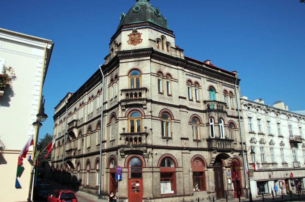 autor) Ukraiński Dom Narodowy w Przemyślu, wybudowany na początku XX w.