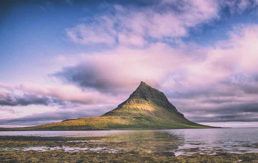 Ísland allt blómstri Við viljum skapa tækifæri um allt land með nýrri byggðastefnu.
