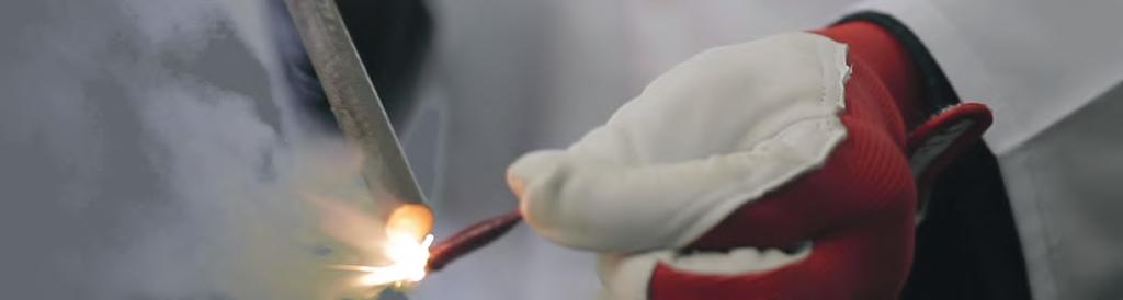 Używanie FIREPENA Specyfikacja techniczna FIREPENA Czas palenia - 20 sekund Średnica - 15 mm Odpal zapałkę.