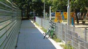 na razie z nowych parkingów rowerowych mieszkańcy mogą skorzystać w 14 lokalizacjach.