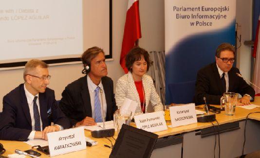 17 czerwca - Spotkanie z interesariuszami: projekt dyrektywy o zwalczaniu przestępstw przeciwko interesom finansowym UE za pośrednictwem prawa karnego Spotkanie z posłem-sprawozdawcą Juanem Fernando