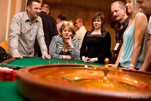 WIECZÓR W STYLU LAS VEGAS Kasyno to wyjątkowe urozmaicenie imprez integracyjnych, pikników, imprez tanecznych oraz towarzyskich spotkań.