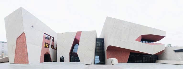 ŚWIAT Domieszki chemiczne i dodatki modyfikujące właściwości betonu Centrum Kulturalno-Kongresowe Jordanki w Toruniu, fot. Mostostal Warszawa SA Tunel drogowy, fot.