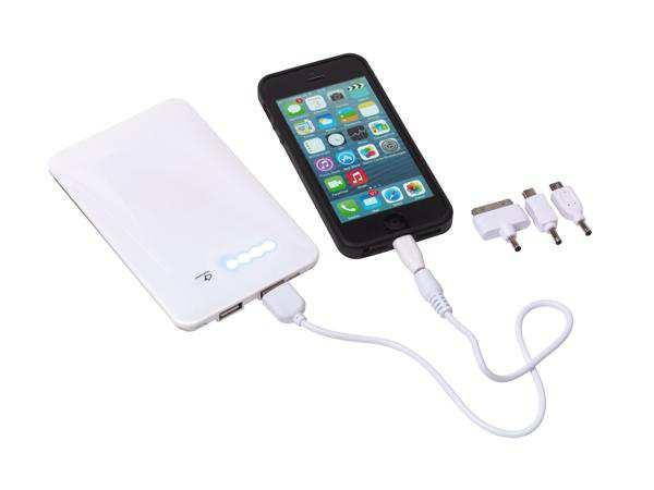 10 Powerbank 10.000 mah 100 szt. Wymiary: 13 x 8,2 x 1,4 cm Powerbank do urządzeń mobilnych: odpowiedni do smartphone ów, iphone ów i urządzeń USB, kabel z 4 złączami (długość ok.