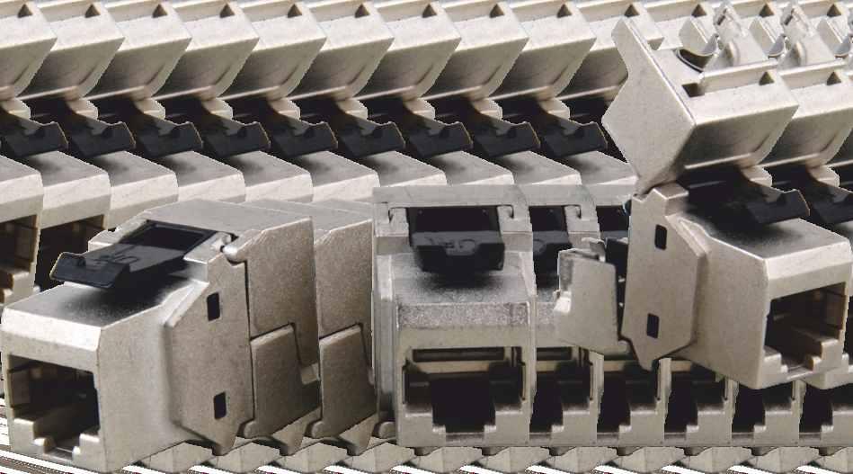 0 OKABLOWANIE MIEDZIANE Okablowanie kat. 6a FTP Moduł Keystone FTP, kat. 6a RJ45 Gwarantuje wysokiej jakości połączenie 10Gbit Ethernet.