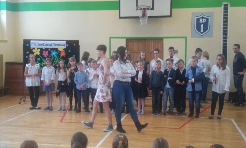 Święto naszych Nauczycieli obchodzimy jak co roku 14 października, wtedy właśnie uczniowie