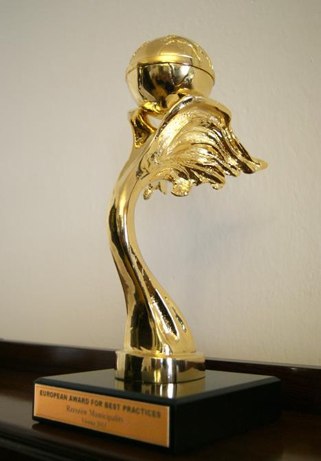 Nagroda za najlepsze praktyki Rzeszów jako jedyne miasto z Polski i jedno z nielicznych miast Europy otrzymał Europejską Nagrodę za Najlepsze Praktyki (European Awards for Best Practices) przyznaną