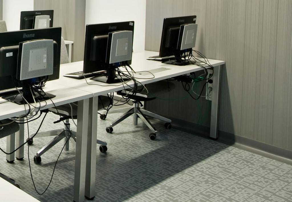 PROFESAL MAINTENANCE KONFIGURACJA I ADMINISTRACJA SYSTEMEM CMMS ZAKRES SZKOLENIA Architektura i wymagania systemu Obsługa systemu Profesal Maintenance Tworzenie i zarządzanie strukturami parku