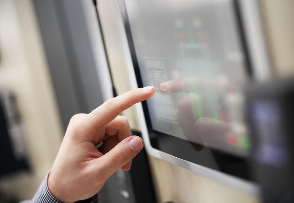 Zdobyte na szkoleniach z paneli, przemienników częstotliwości i sterowników Astraada umiejętności oraz wiedza pozwolą na: korzyści finansowe oszczędność czasu wysoką świadomość możliwości sprzętu