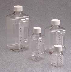 Butle i zamknięcia są apirogenne i sterylizowane radiacyjnie. Eliminuje to kosztowne etapy mycia, depirogenizacji i sterylizacji w autoklawie.