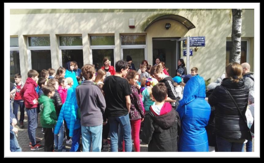 Z ŻYCIA SZKOŁY 4 kwietnia wyjście uczniów do Teatru Groteska na przedstawienie pt.