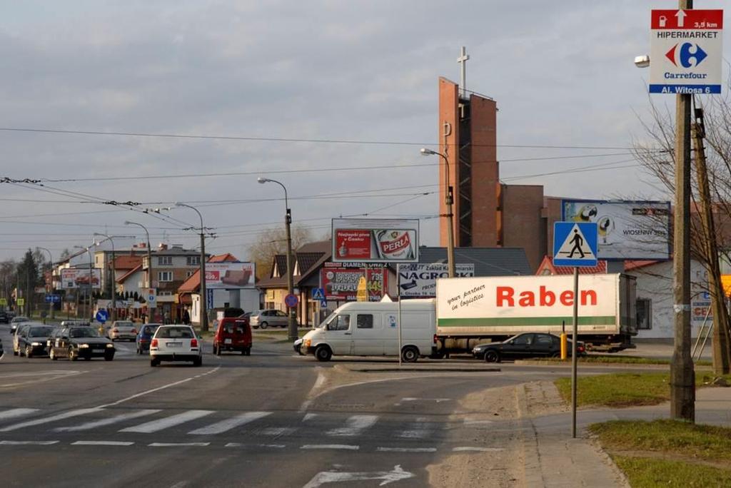 szpital kliniczny, osiedle domków jednorodzinnych, trasa wjazdowa od