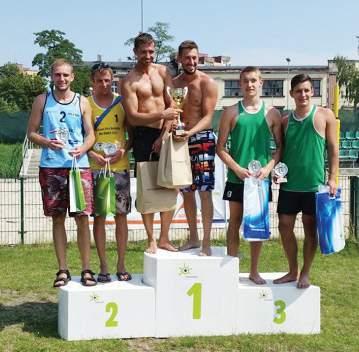 Umożliwiło to wymieszanie zawodników z większym doświadczeniem i umiejętnościami z osobami, które swoje początki z plażową odmianą siatkówki miały później.