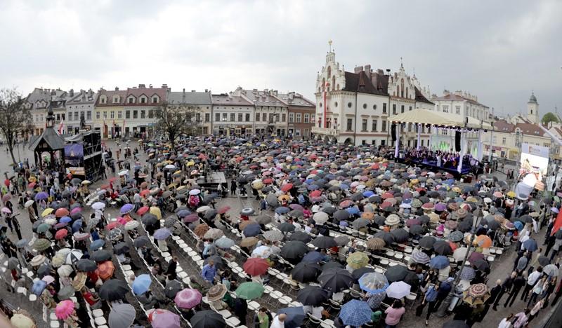 KONCERT