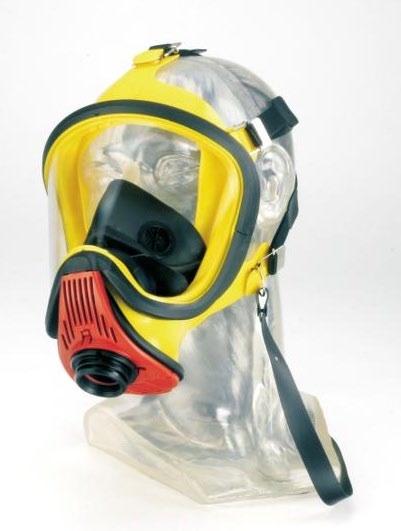 Dodatkowo maska spełnia rolę zabezpieczenia twarzy przed niebezpiecznymi czynnikami zewnętrznymi w czasie wykonywania czynności ratowniczych w niebezpiecznych strefach pożarów, wypadków drogowych