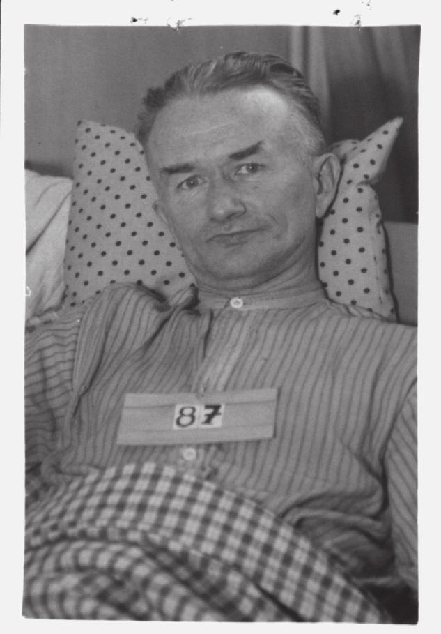 ZBIÓR KORESPONDENCJI HALINY BURÓWNY 111 niewiele treści dotyczy przesyłek innych niż te, zawierające żywność.