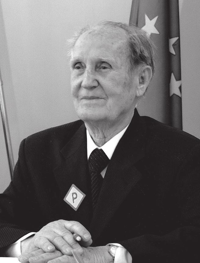 ŁRM 2016 t. 39 ISSN 0137-5199 Mieczysław Moryto (1925 2016) Mieczysław Moryto był jedną z najbardziej znanych postaci Opola i województwa opolskiego.