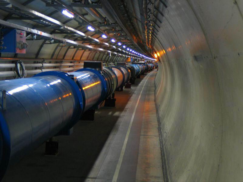 uku LHC 1232 g ówne magnesy