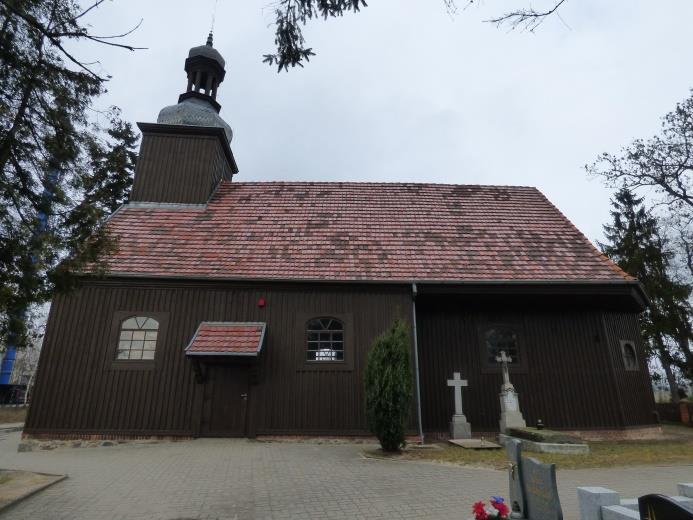 Green Key Gminny Program Opieki nad Zabytkami dla Gminy Szubin Fot. 15. Kościół filialny p.w. św.