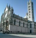 AREZZO, CORTONA, SIENA, SAN GIMIGNANO, REGION CHIANTI, PIZA, LUKKA, ELBA, FLORENCJA wg trasy nr 3 (str. II). Przejazd przez Czechy i Austri. Póênym wieczorem przyjazd do hotelu we W oszech (ok.