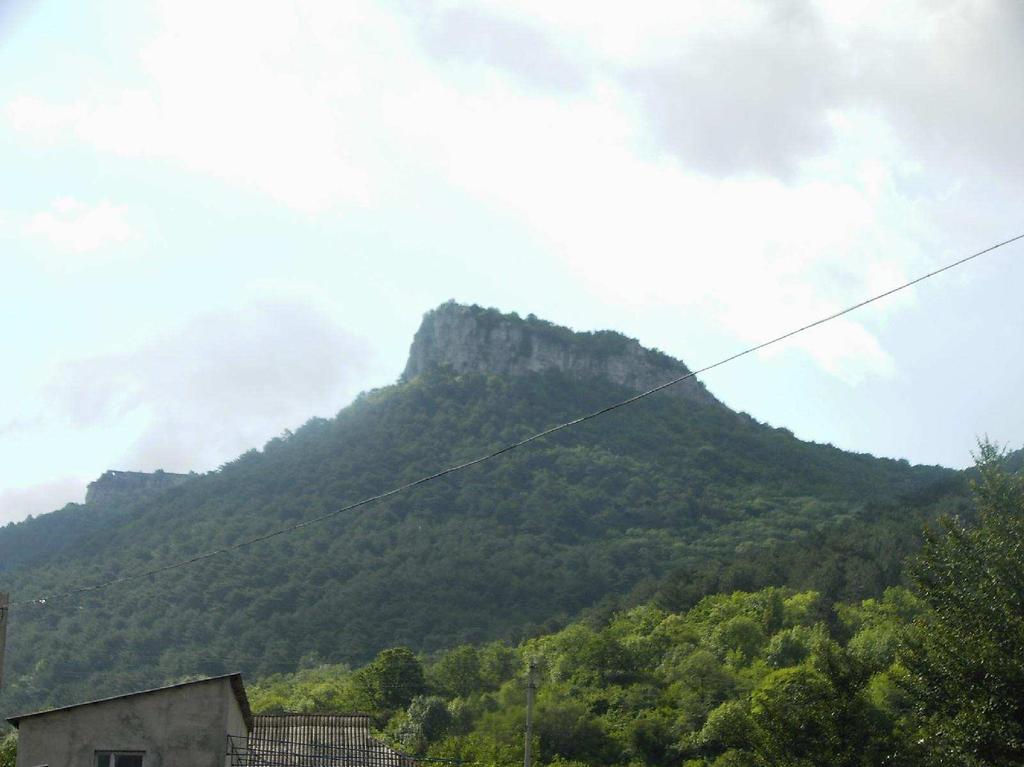 W dniu 9.07.2008 po całonocnej jeździe dotarliśmy na Krym.