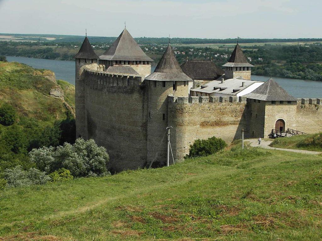 Jednym z następnych przystanków była miejscowość Nyrkiw w dniu 6.07.2008. W pierwszej kolejności znaleźliśmy się w kamieniołomie gipsu.
