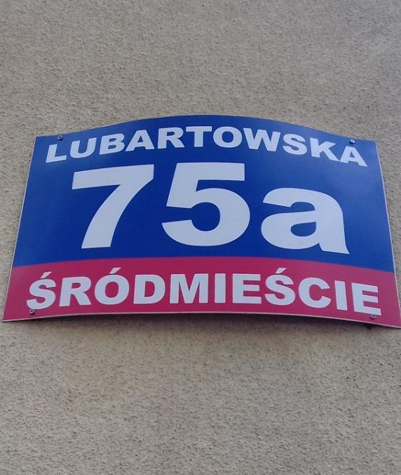 żoną wyjechał do rodzinnej miejscowości w Czechach Luzi.