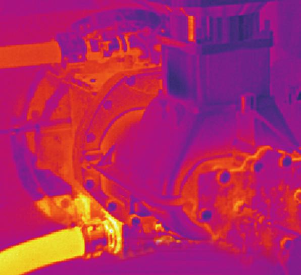 sprawdzona technologia Sercem nowej serii sprężarek AQ jest unikalny śrubowy element sprężający z wtryskiem wody umożliwiający niezwykle efektywne, niemal izotermiczne sprężanie.
