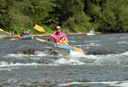 RAFTING SPŁYWY PONTONOWE I KAJAKOWE Poprad kusi miłośników spływów pontonowych lub kajakowych, których trasę można wyznaczyć na dowolnym