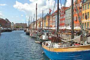 Przejazd do Helsingor, miasta będącego tłem do Hamleta Williama Shakespeara. Przystanek przy Zamku Kronborg wpisanym na Listę światowego Dziedzictwa UNESCO.