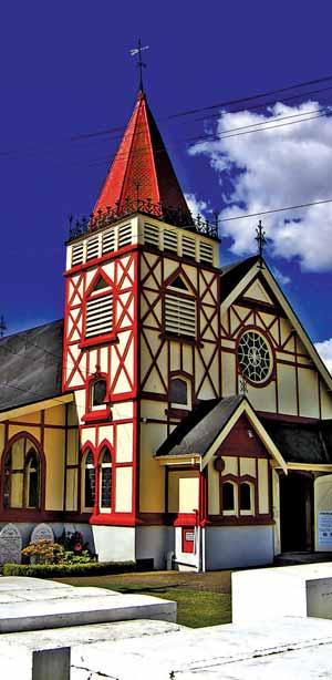 prywatna msza w Kościele Dobrego Pasterza (w zależności od dostępności), transfer do hotelu nocleg w hotelu Ibis Christchurch *** lub obiekcie