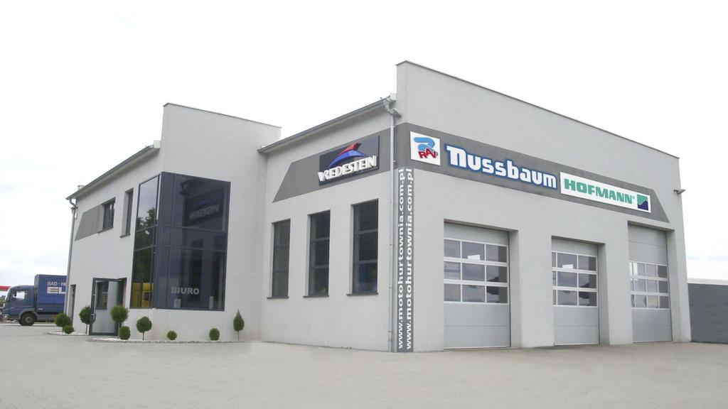 Firma Mototechnik powstała w roku 2005, jej główna siedziba mieści się w Kłobucku przy ul. Wieluńskiej 14. Posiadamy także filie w Dobrodzieniu.
