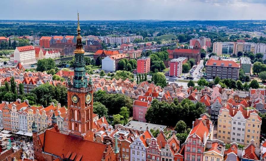 Biznes dobrze czuje się w Trójmieście Trójmiasto to w ostatnich latach jedna z najbardziej aktywnie rozwijających się metropolii w Polsce.