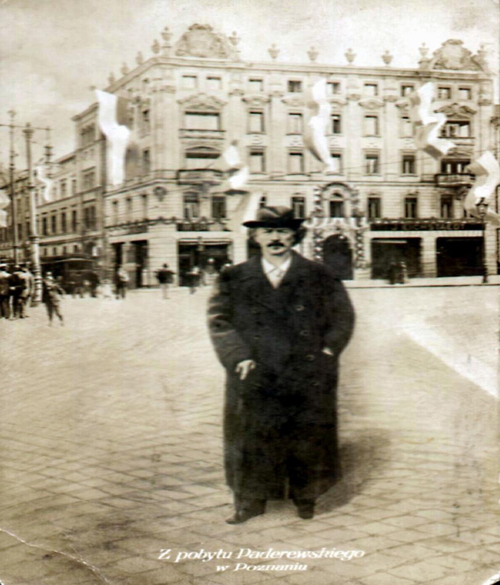 Paderewski przed Bazarem : Pocztówka fotomontaż, ok. 1919/20.