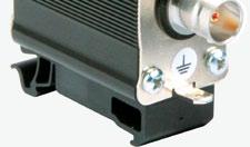 SX-.75 F/F Ogranicznik prądów piorunowych dla linii koncentrycznych złącza BNC lub F dokładna ochrona przeciwprzepięciowa przeznaczona do ochrony torów koncentrycznych instalacji TV instaluje się na