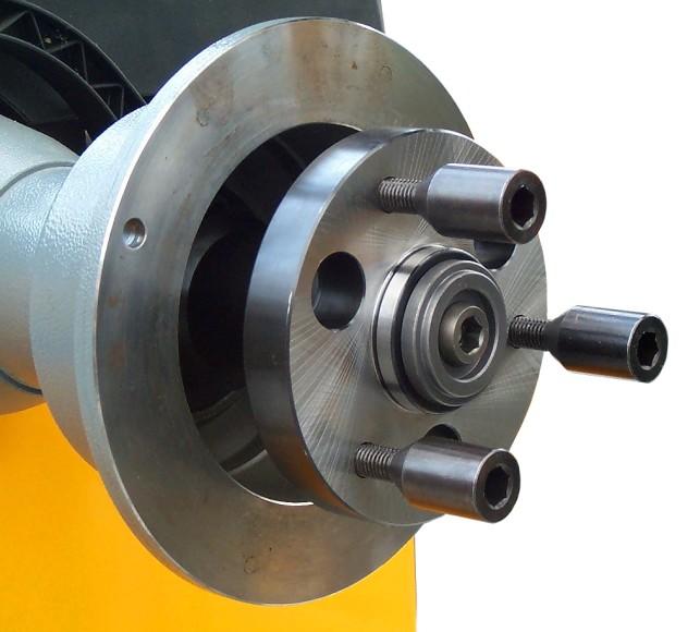 1 ADAPTER 2 SPECJALNE ŚRUBY 3 ŚRUBA MOCUJĄ 4 4 KLUCZ IMBUSOWY WAŁEK Ø mm 2001350 CEMB (stary) - GIULIANO (stary) - TECO 70 (stary) - RAVAGLIOLI