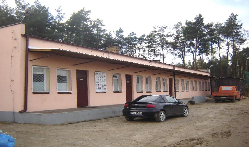 3 siatek zabezpieczających otwory wentylacyjne (foto.8).
