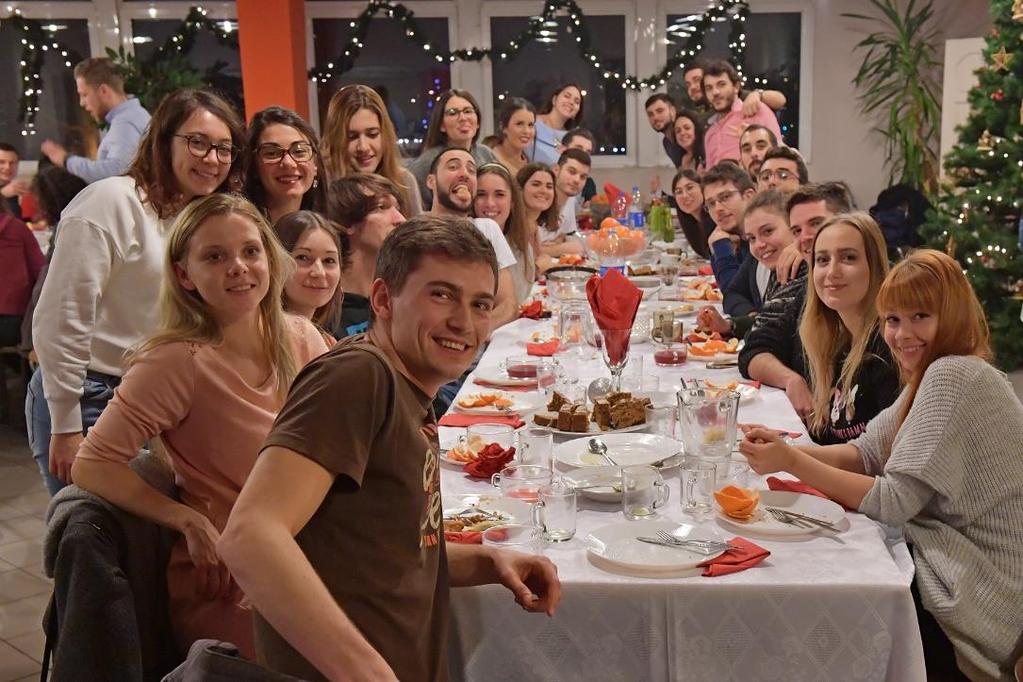 Świąteczne spotkanie ze studentami Erasmusa Jak co roku św. Mikołaj nie zapomniał o żakach z zagranicy.