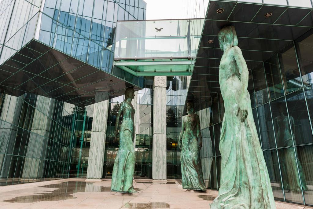 Wybrane transakcje Udany kwartał KRUKA W II kwartale wysoką aktywność utrzymał KRUK, którego kwartalne nakłady inwestycje osiągnęły rekordową wartość i wyniosły 667 mln zł.