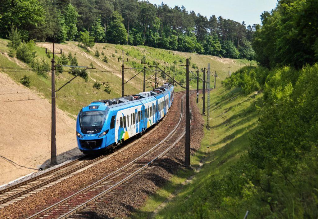 Zachodniopomorskie Nowy poranny bezpośredni pociąg ze Szczecina do Zielonej Góry. Korzystniejsze terminy kursowania pociągów na trasie Szczecin Szczecinek.