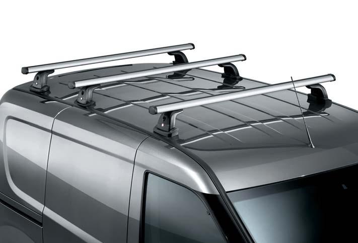 PRZYDATNE ROZWIĄZANIA KOMPLETNY BAGAŻNIK DACHOWY COMPLETE ROOF RACK Z aluminium, ze spojlerem i systemem załadunkowym. Do wersji z krótkim rozstawem osi. Maksymalna nośność: 100 kg (z bagażnikiem).